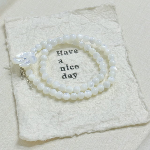 Pulsera de moda de nácar natural para mujer, joyería con diseño de flores con concha de color blanco, cadena de bolas DIY, diseño de joyería para mujer 