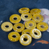 Corte de forma circular de nácar Natural para fabricación de colgantes, diseño de concha amarilla, diseño de discoteca, frijoles pequeños, joyería para mujer 