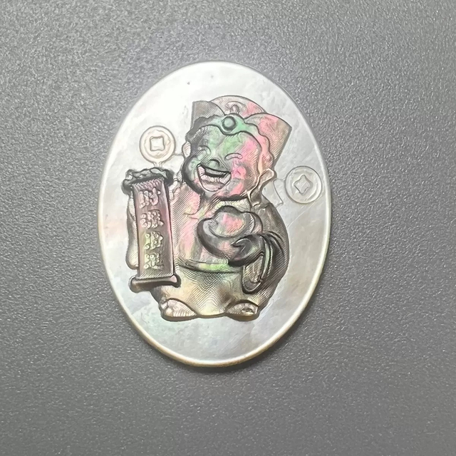 Colgante de corte de imagen de nácar Natural, iconos de concha negra, joyería para mujer, incrustaciones de forma ovalada, diseño en relieve 