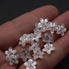 Cosas bonitas de nácar Natural para joyería, diseño de flores, corte para mujer, fabricación de collares, pendientes, frijoles pequeños, forma de cabujón 