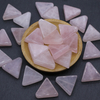Diseño de collar de nácar Natural, fabricación de forma de triángulo de color rosa, piezas lisas de corte, diseño de fabricación de pulseras de frijoles para mujer