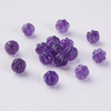 Forma de bola de nácar natural cortando pequeños frijoles para el diseño de cadenas haciendo joyas de cabujón de cristal usando una pulsera colorida