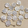 Corte de frijoles pequeños de nácar Natural para diseño de cadena con tallado de doble cara en forma de flor, cosas bonitas para joyería de mujer 