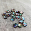 Pendientes de corte con diseño de cabujón pequeño de nácar Natural, diseño de joyería, fabricación de cara, corte de frijoles redondos, concha de abulón 