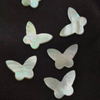 Forma de mariposa de nácar Natural para diseño de collar, fabricación de granos pequeños, cabujón, concha amarilla, pulsera para mujer, uso artesanal