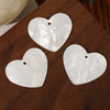 Colgante con forma de corazón de nácar Natural, diseño de concha de río, cara plana, piezas de joyería talladas, piezas de corazón de gran tamaño, color blanco 