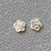 Cadena tallada de flores de nácar Natural, piezas de diseño, frijoles pequeños, forma de trébol, collar de concha blanca para mujer, corte de joyería