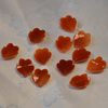 Pendiente con diseño de hoja roja de perla Natural para mujer, joyería artesanal, concha roja, cuentas de corte hechas a mano, colgante pequeño