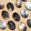 Corte de forma ovalada de nácar Natural, tamaño grande para hacer colgantes, fabricación de joyas, liso, para fabricación de diseños de pulseras de color marrón DIY 