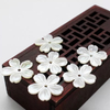 Broche de nácar Natural, diseño que hace forma de flor, corte de color rosa, frijoles pequeños para pendientes, joyería de mujer, color amarillo