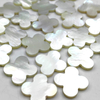 Corte de forma de flor de nácar Natural para diseño de incrustaciones de pendientes, joyería de mujer con forma de trébol, frijoles pequeños de concha blanca 