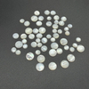Diseño de anillos de corte de cabujón de nácar Natural, piezas de joyería de frijoles redondos para collar de pendientes con concha blanca