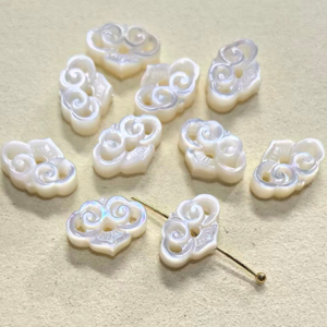 Granos pequeños de nácar Natural para mujer, forma de lazo cortado, fabricación de joyas DIY, cosas bonitas, pulsera con diseño de trébol en forma de flor