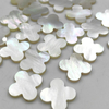Corte de forma de flor de nácar Natural para diseño de incrustaciones de pendientes, joyería de mujer con forma de trébol, frijoles pequeños de concha blanca 