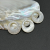 Corte de forma circular redonda de nácar Natural para colgante cabujón grande diseño de joyería para mujer fabricación de relieve de concha blanca