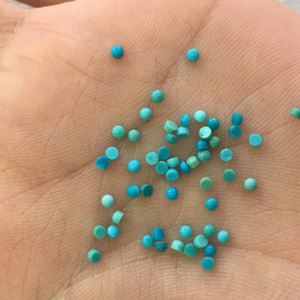Cabujón de frijoles pequeños de nácar Natural, anillos de 2mm con incrustaciones, piedra azul turquesa, cuentas de forma redonda, diseño de pendientes 