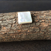 Corte de forma cuadrada de nácar Natural, alto espesor para fabricación de colgantes de joyería, diseño de pendiente de forma ovalada de concha blanca 